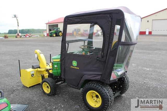 Image of John Deere X758 equipment image 3