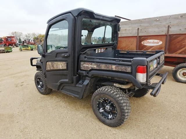 Image of John Deere XUV 835M equipment image 3