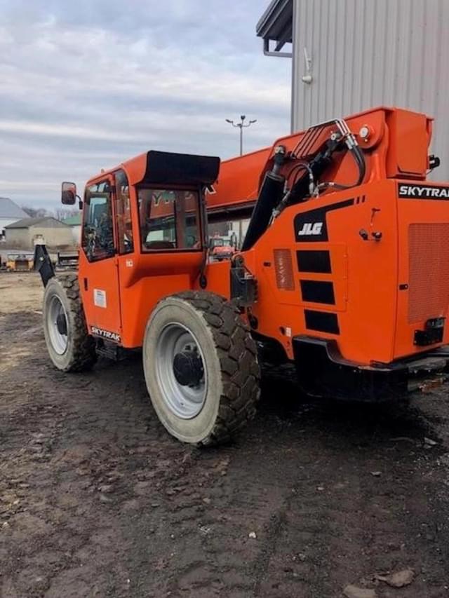 Image of JLG 10042 equipment image 2