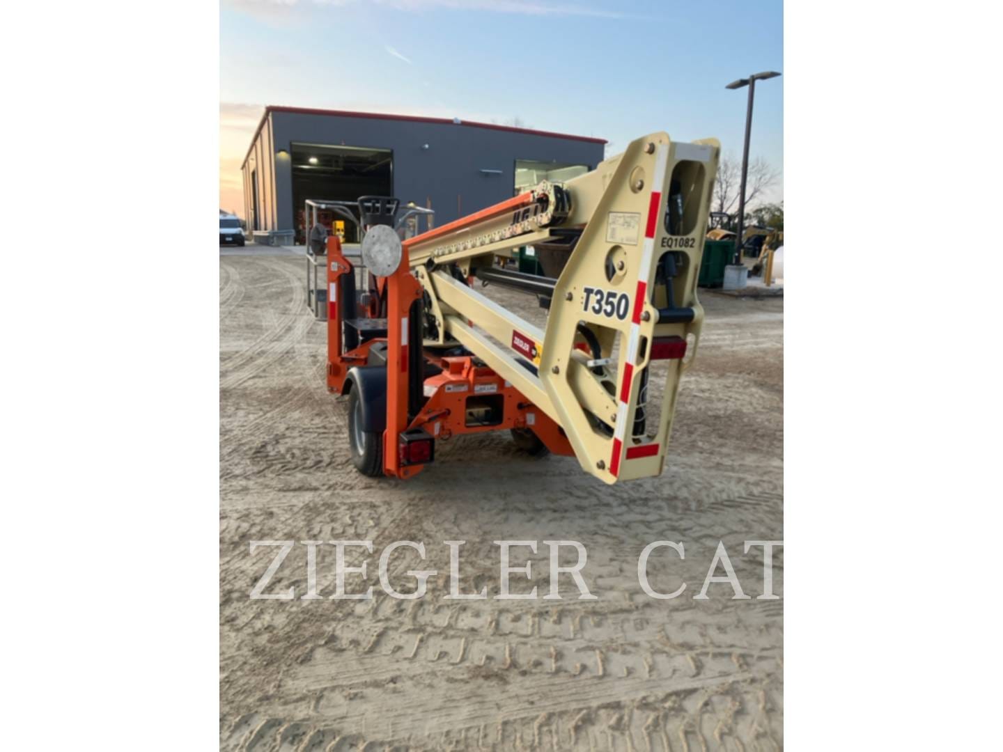 2021 JLG T350 Equipment Image0