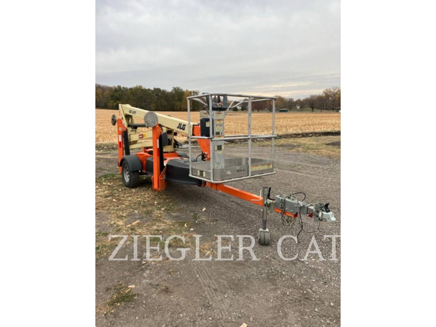 2021 JLG T350 Equipment Image0