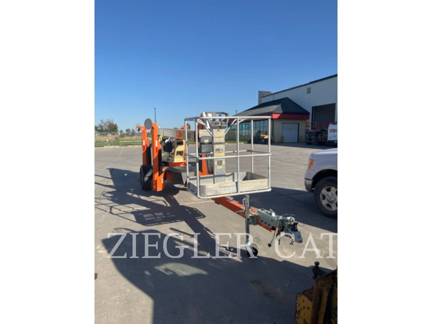 2021 JLG T500J Equipment Image0