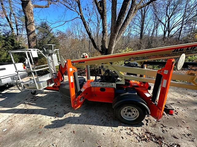 Image of JLG T350 equipment image 1