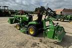 Image of John Deere 1023E equipment image 3