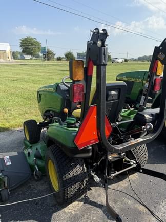 Image of John Deere 1023E equipment image 2