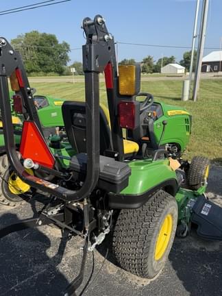 Image of John Deere 1023E equipment image 3
