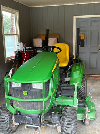 Image of John Deere 1023E equipment image 1