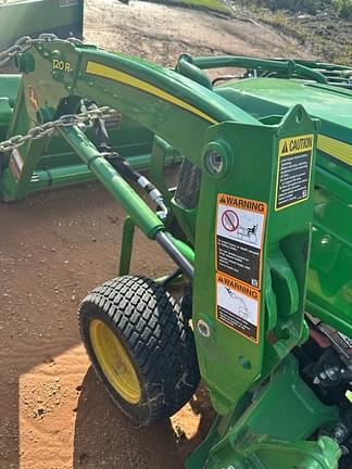 Image of John Deere 1023E equipment image 4