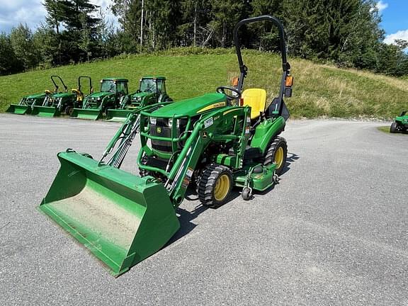 Image of John Deere 1023E equipment image 3