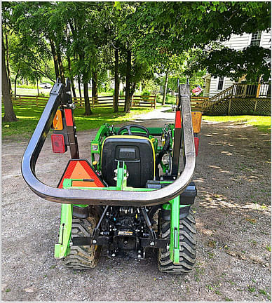 Image of John Deere 1023E equipment image 3