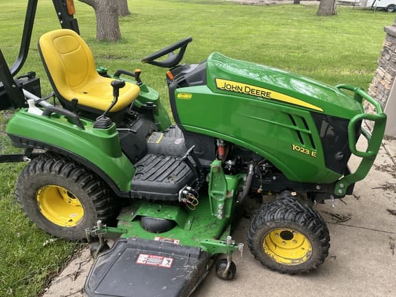 Image of John Deere 1023E Primary image