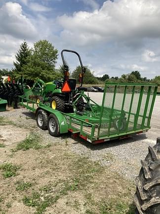 Image of John Deere 1023E equipment image 4