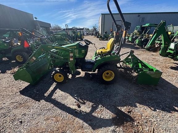 Image of John Deere 1023E equipment image 4