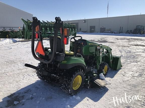 Image of John Deere 1023E equipment image 4