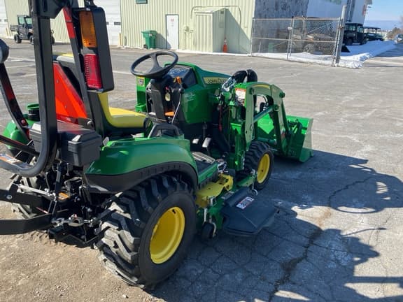 Image of John Deere 1023E equipment image 3