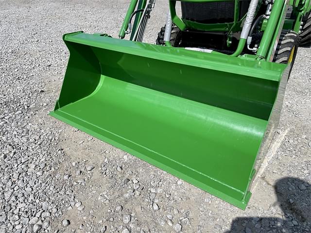 Image of John Deere 1023E equipment image 3