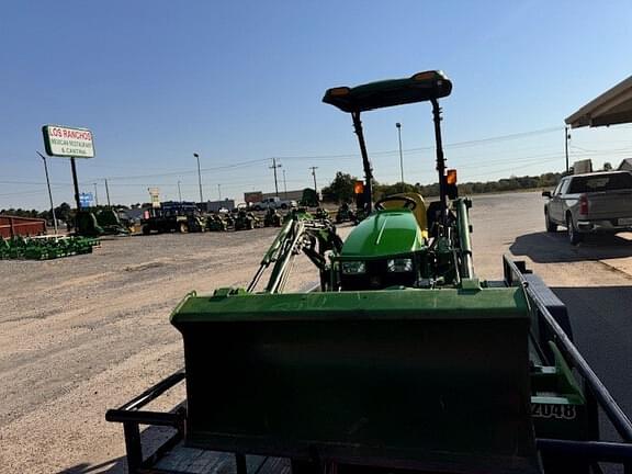 Image of John Deere 1023E equipment image 3