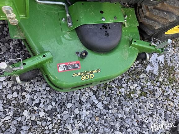 Image of John Deere 1023E equipment image 4