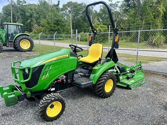 Image of John Deere 1023E equipment image 1