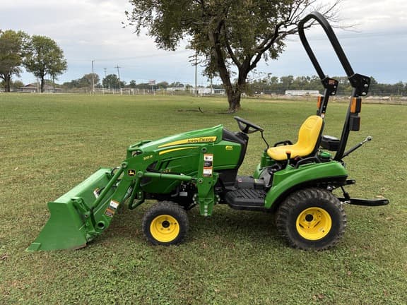 Image of John Deere 1023E equipment image 1