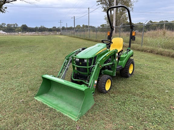 2021 John Deere 1023E Equipment Image0