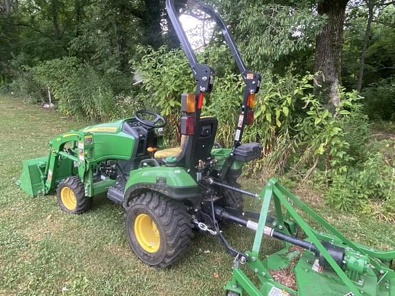 Image of John Deere 1023E equipment image 1