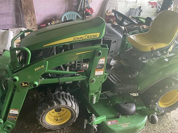 Image of John Deere 1023E equipment image 4