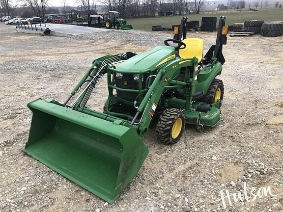 Image of John Deere 1023E equipment image 3