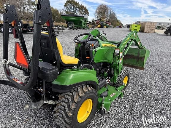 Image of John Deere 1023E equipment image 3