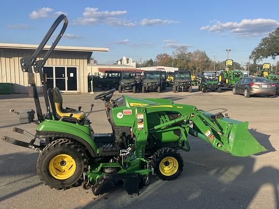 Image of John Deere 1023E equipment image 3