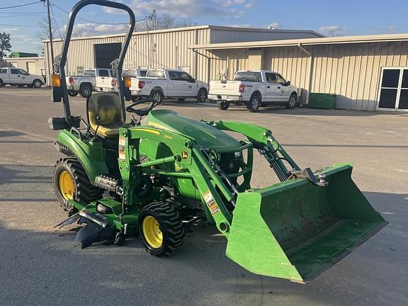 Image of John Deere 1023E equipment image 2