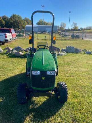 Image of John Deere 1023E equipment image 4