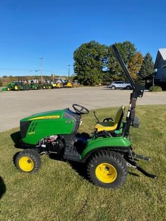 Image of John Deere 1023E equipment image 1