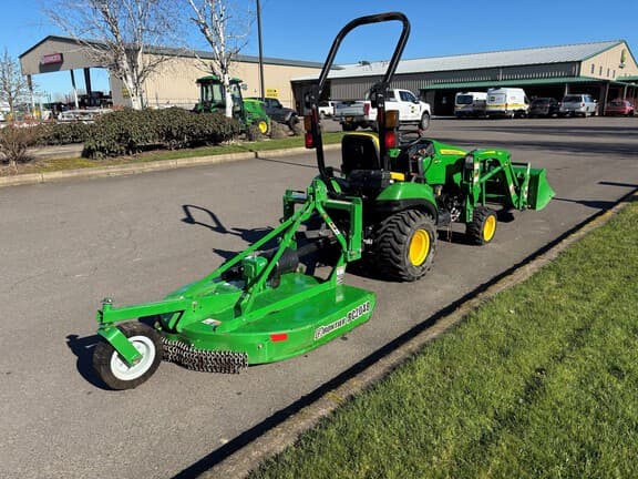 Image of John Deere 1023E equipment image 2