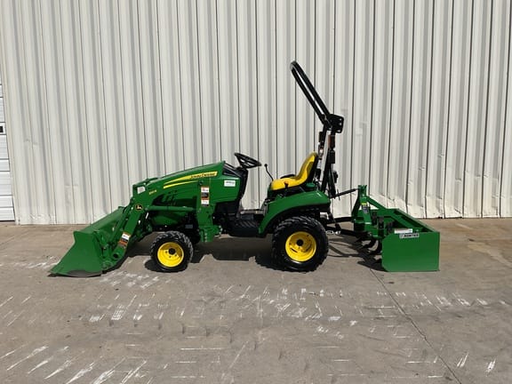 2021 John Deere 1023E Equipment Image0