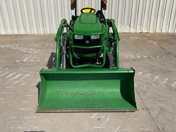 Image of John Deere 1023E equipment image 4