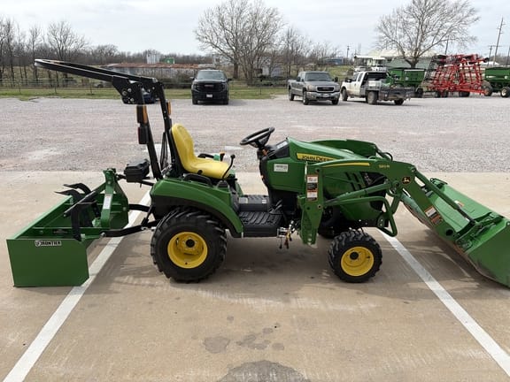 2021 John Deere 1023E Equipment Image0