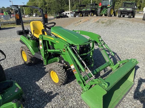 Image of John Deere 1023E equipment image 1