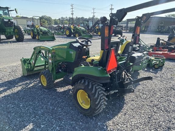 Image of John Deere 1023E equipment image 3