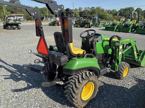 Image of John Deere 1023E equipment image 2