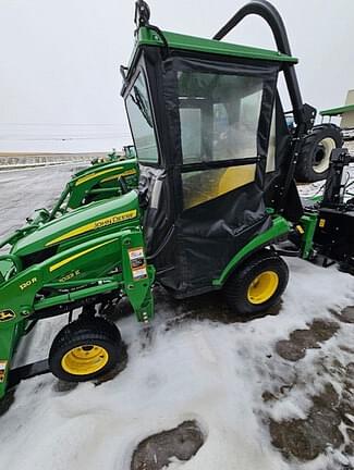 Image of John Deere 1023E equipment image 2