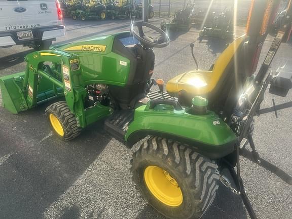 Image of John Deere 1023E equipment image 4