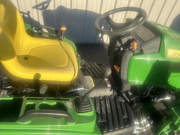 Image of John Deere 1023E equipment image 2