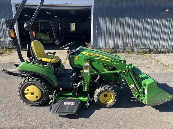 Image of John Deere 1023E equipment image 2
