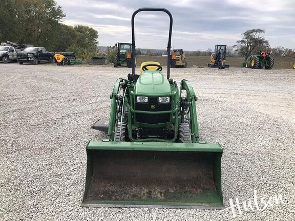 Image of John Deere 1023E equipment image 3