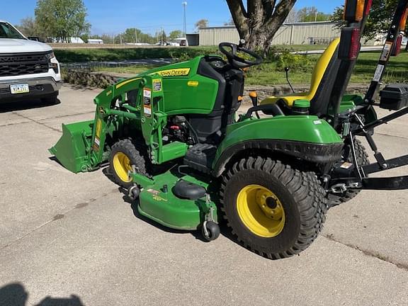 Image of John Deere 1023E equipment image 4