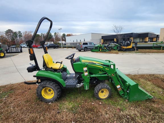 Image of John Deere 1023E equipment image 1