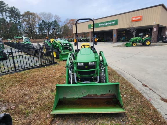 Image of John Deere 1023E equipment image 3