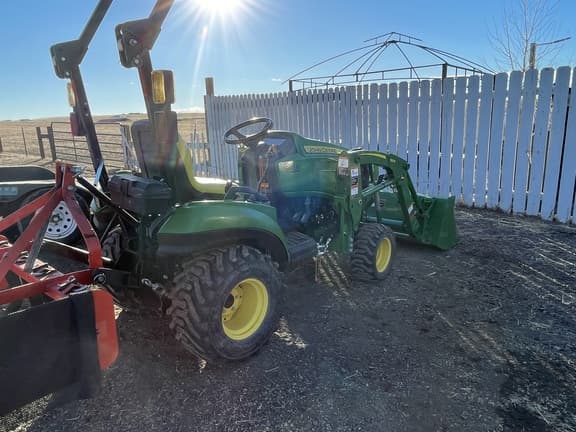 Image of John Deere 1023E equipment image 1