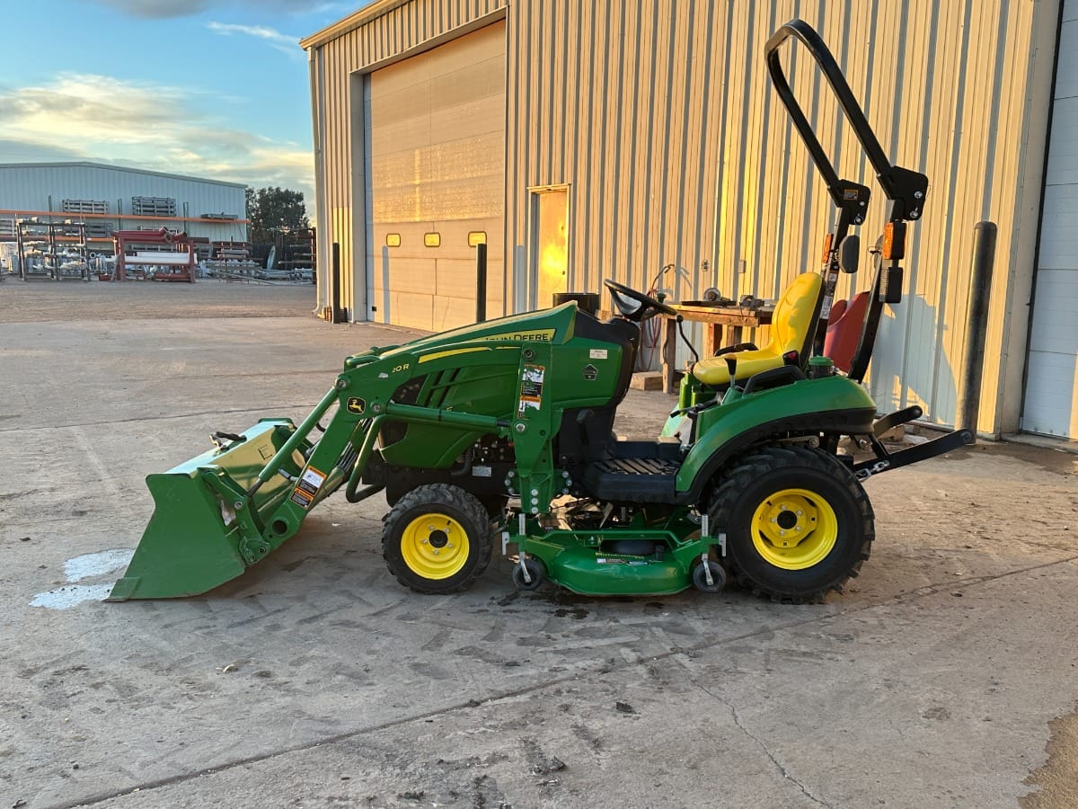 2021 John Deere 1023E Equipment Image0